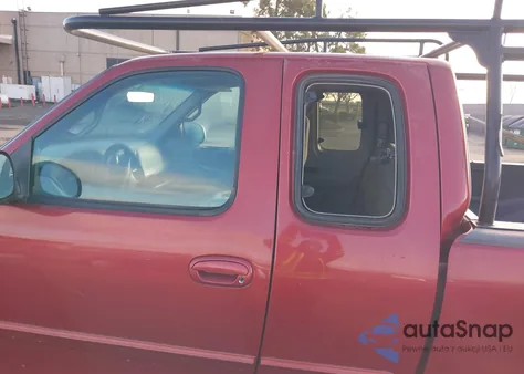 2000 Ford F-150 Lariat/Work Series/Xl/Xlt from USA, damaged, VIN 1FTRX17L1YKA61527